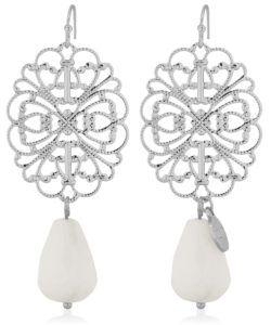 Queen Chandeliers - Silver Creme